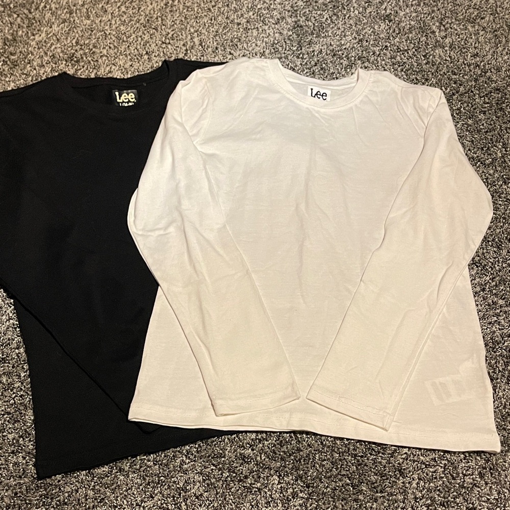 NWOT Boys Lee Classic Black and White Tees L(14-16)